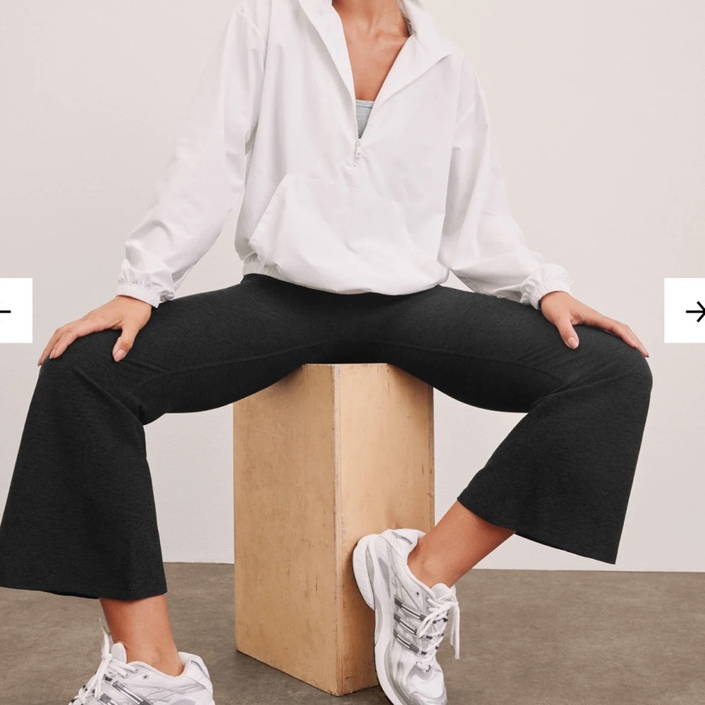 🖤Beyond Yoga🖤 Black Spacedye Retro Crop Pant